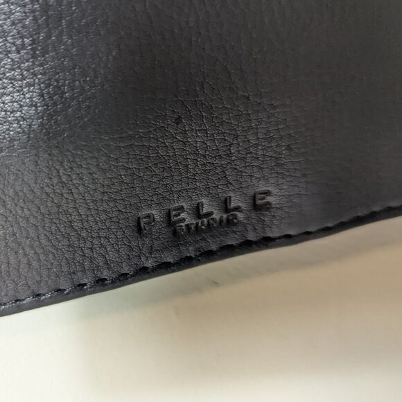 Pelle Studio Leather Bag Passport Crossbody Bag made by Wilsons Leather - Picture 7 of 11